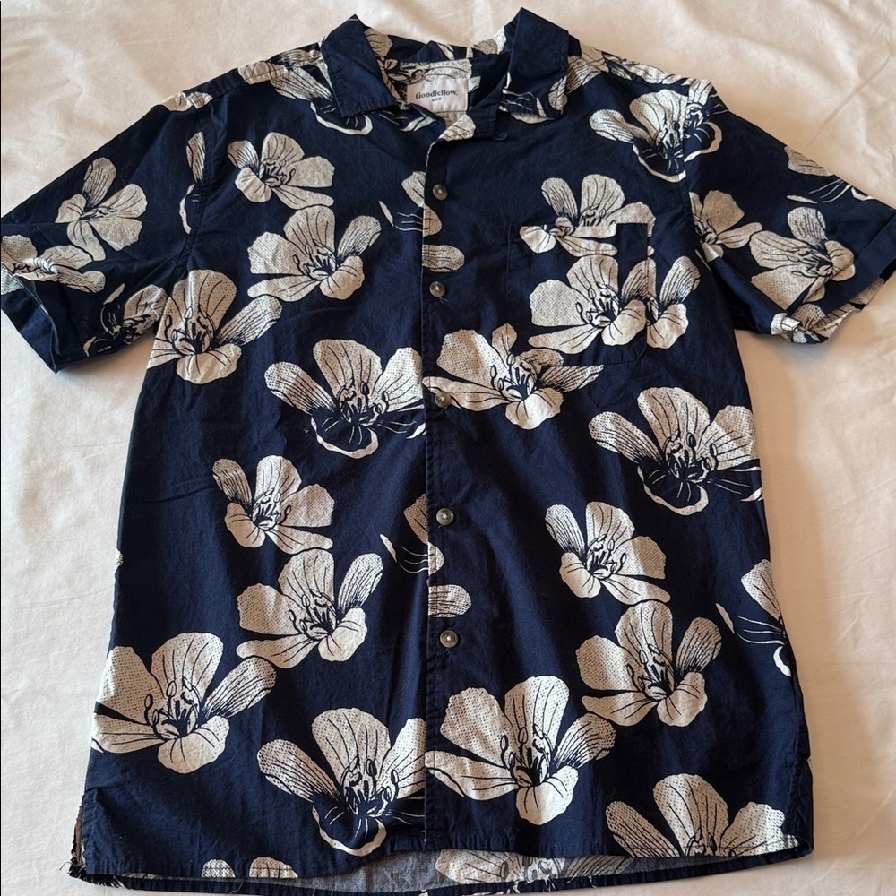 Goodfellow & Co Navy Floral Casual Button Down Shirt